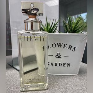 Calvin Klein : Eternity for women 3.4oz